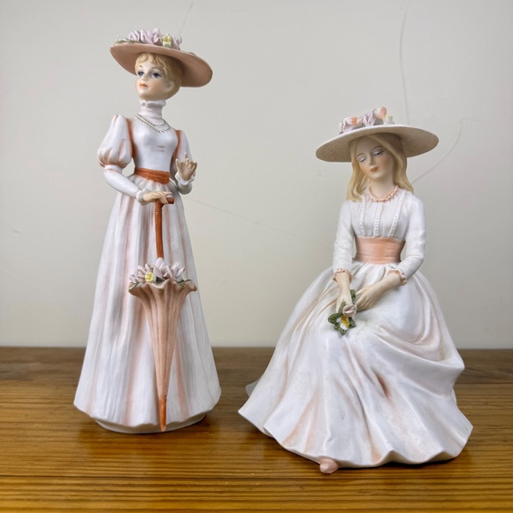 Vintage Enesco Victorian Lady Figurines | E1410 & E9009 | Made in Mexico - Picture 5 of 15